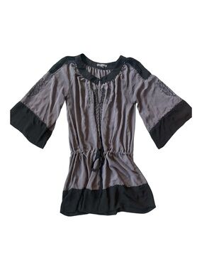 Cecico Gray and Black Tie-Waist Peasant Tunic